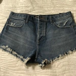 SOLD —-NWT ⭐️ Express Shorts size 8